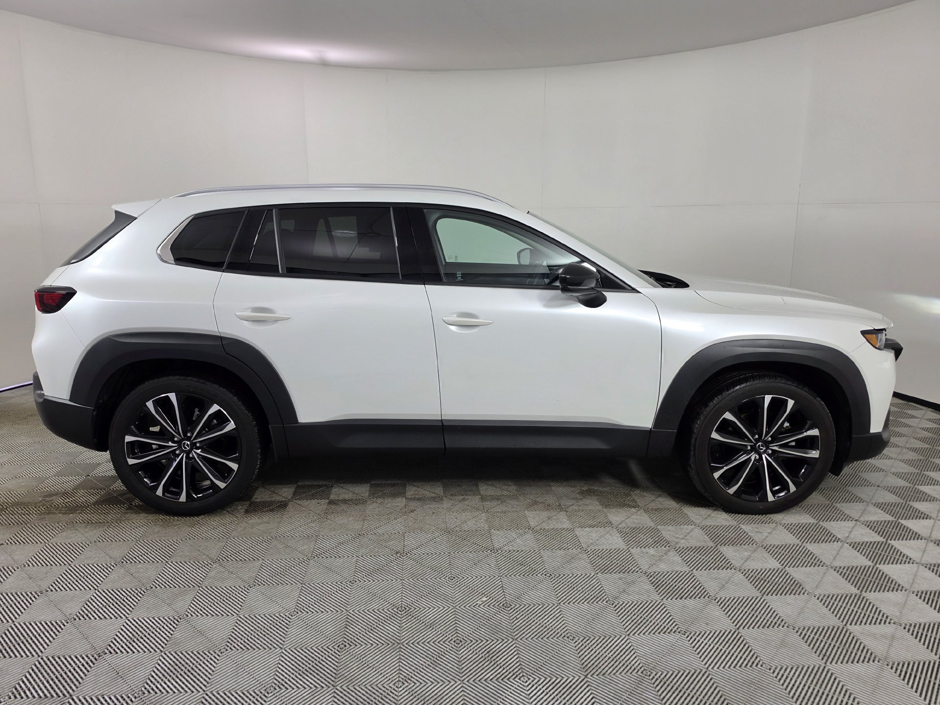 Used 2025 MAZDA CX-50 AWD 2.5 Turbo w/ Weather Package image 42
