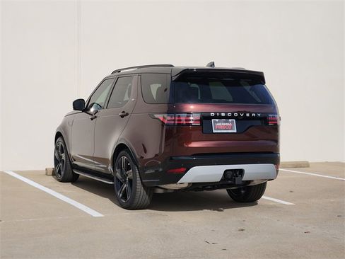 New 2026 Land Rover Discovery Limited Edition image 3