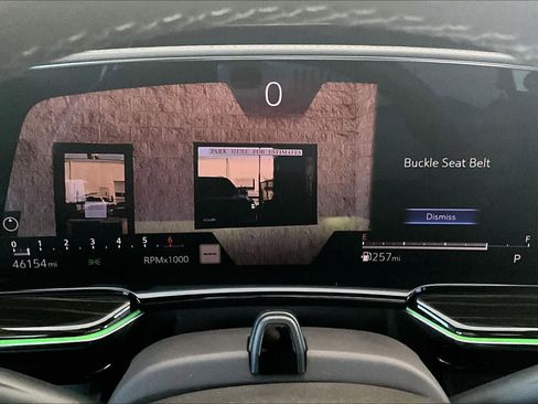 Used 2023 Cadillac Escalade ESV Premium Luxury image 26