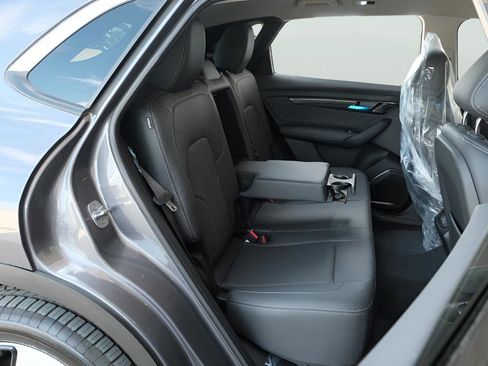 New 2025 VinFast VF 8 Eco AWD/4WD image 20