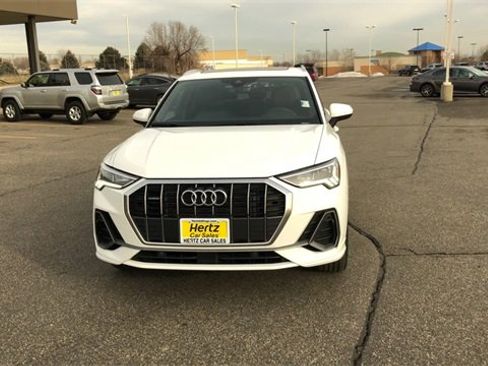 Used 2025 Audi Q3 2.0T Premium image 3