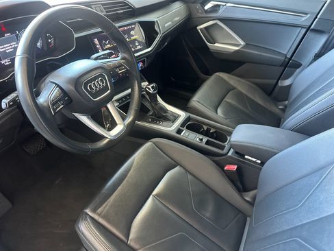 Used 2025 Audi Q3 2.0T Premium AWD/4WD image 9