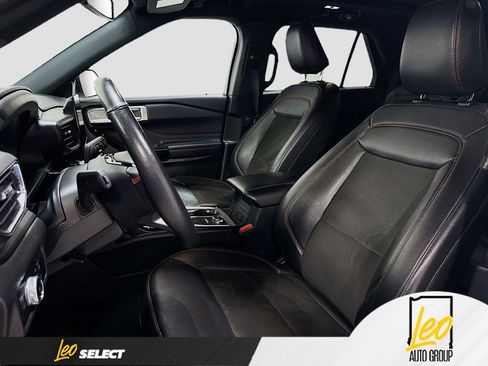 Used 2023 Ford Explorer ST-Line w/ Class IV Trailer Tow Package image 22