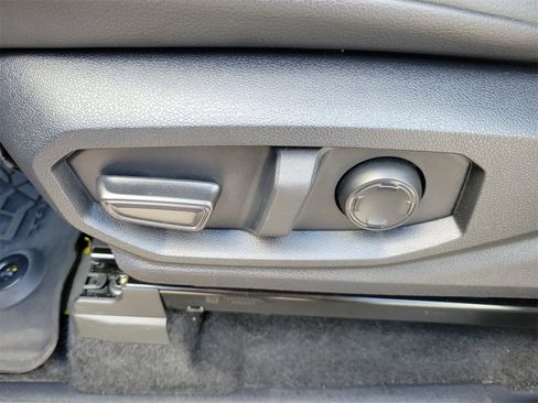 Used 2024 Toyota Tacoma TRD Pro image 17