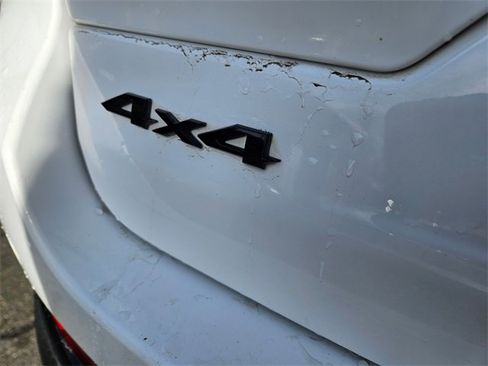 Used 2023 Jeep Grand Cherokee Altitude image 10