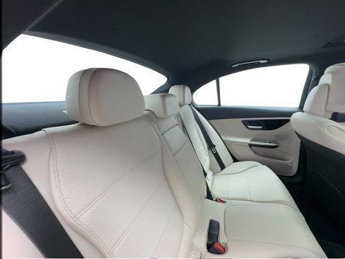 Used 2023 Mercedes-Benz C 300 Sedan image 27