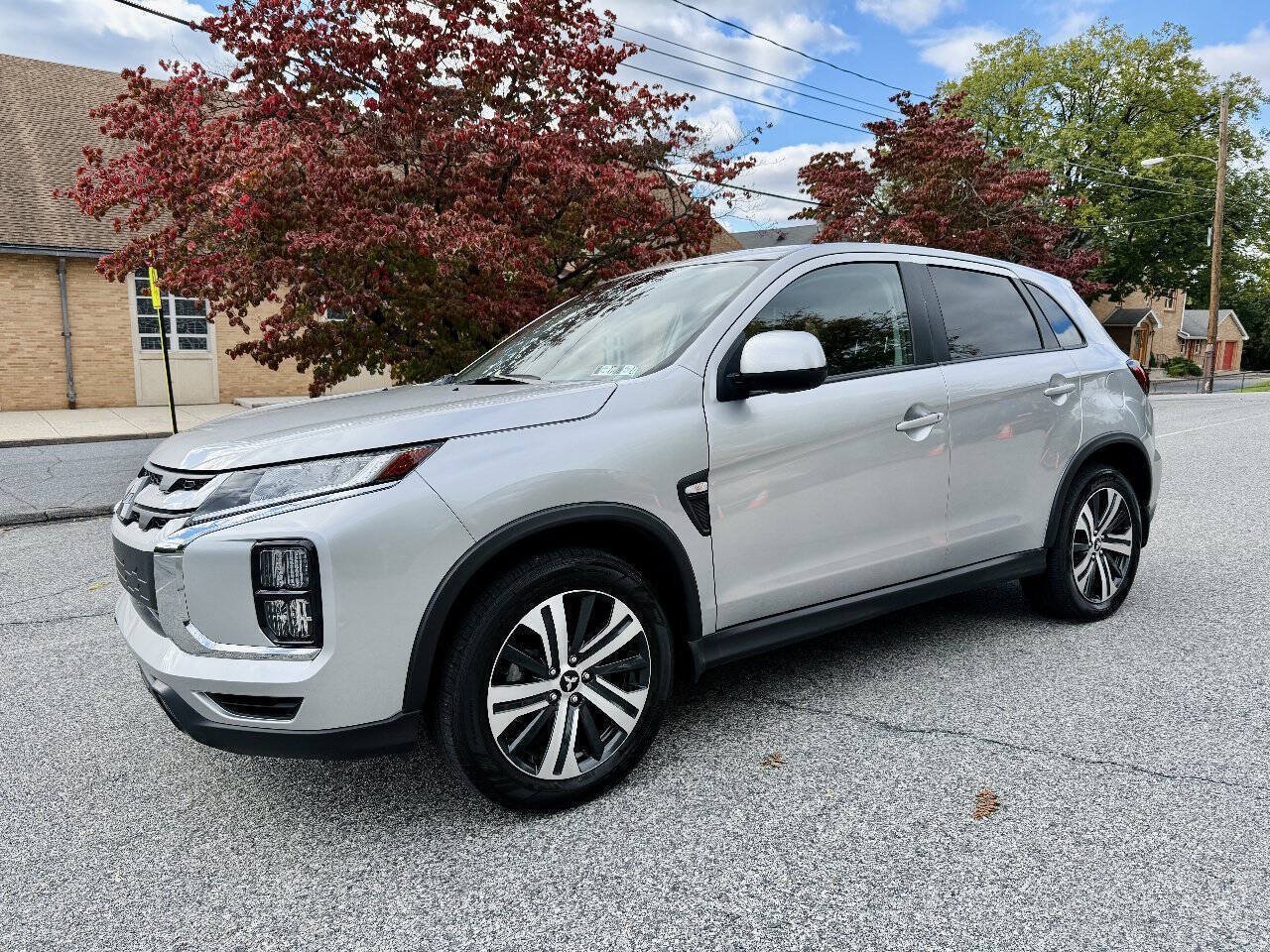 Used 2025 Mitsubishi Outlander Sport AWD image 1