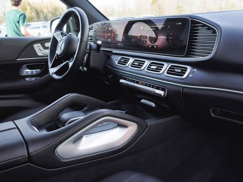 Used 2025 Mercedes-Benz GLE 350 4MATIC image 41