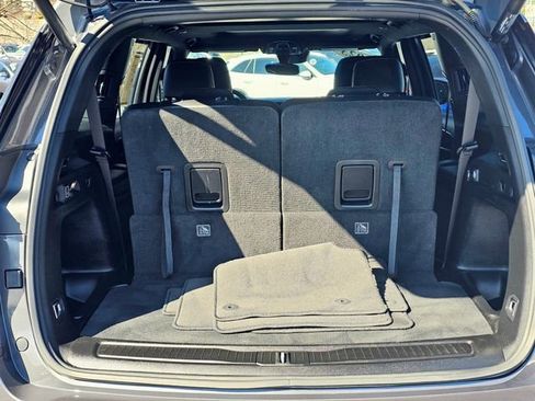 Used 2023 Jeep Grand Cherokee L Altitude image 11