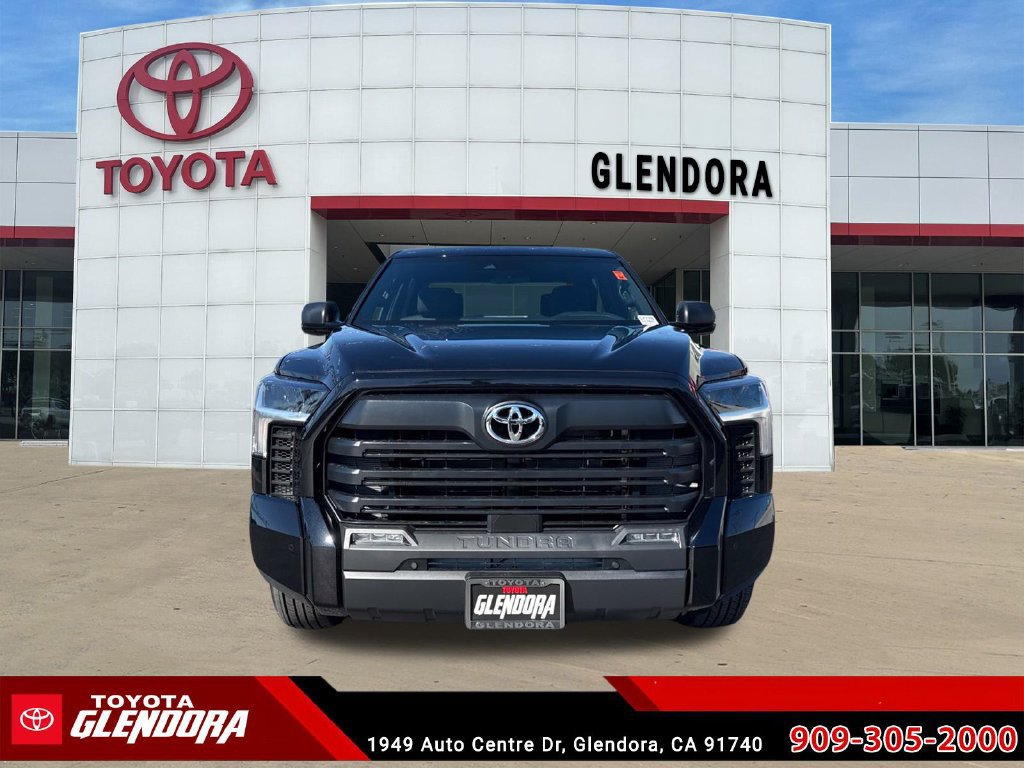 Used 2026 Toyota Tundra SR5 w/ SR5 Convenience Package RWD image 3