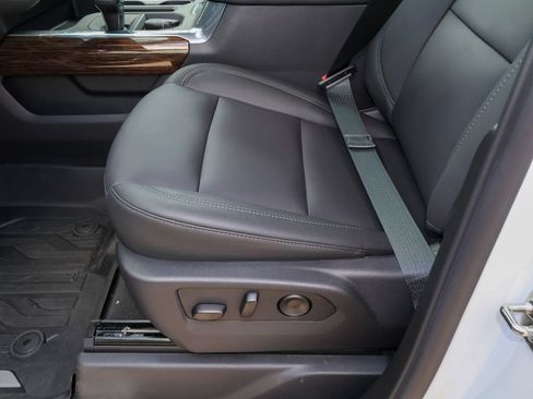 New 2026 GMC Sierra 1500 Elevation w/ Elevation Premium Package AWD/4WD image 9