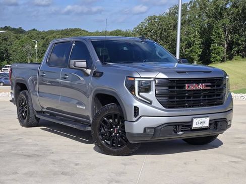 Used 2023 GMC Sierra 1500 Elevation w/ X31 Off-Road Package AWD/4WD image 1