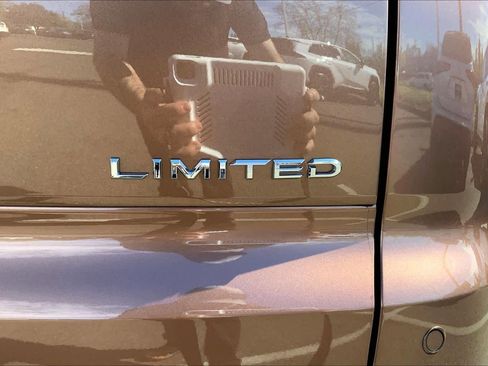 New 2026 Toyota Crown Signia Limited image 15