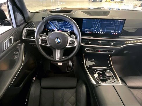 Used 2026 BMW X7 xDrive40i image 5
