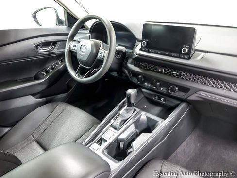 Used 2023 Honda Accord LX image 23
