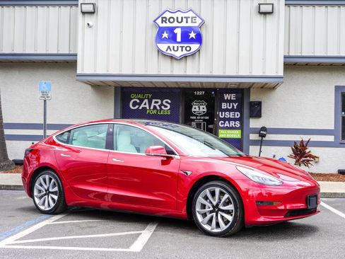 Used 2019 Tesla Model 3 Standard Range Plus RWD image 3