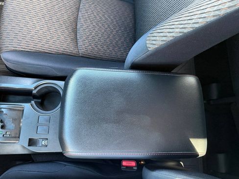 Used 2014 Toyota 4Runner Trail AWD/4WD image 78