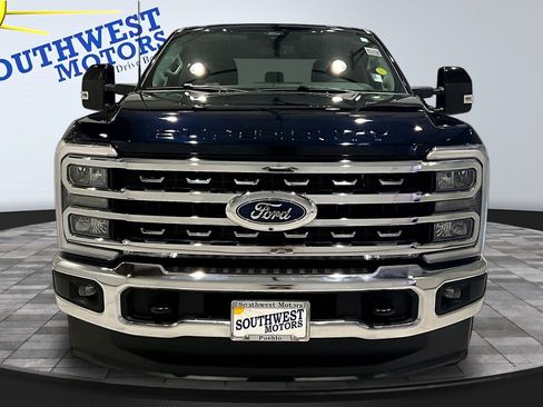 Used 2025 Ford F250 Lariat AWD/4WD image 2