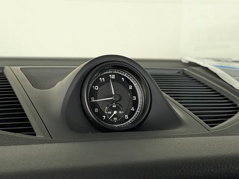 New 2026 Porsche Macan AWD/4WD image 31