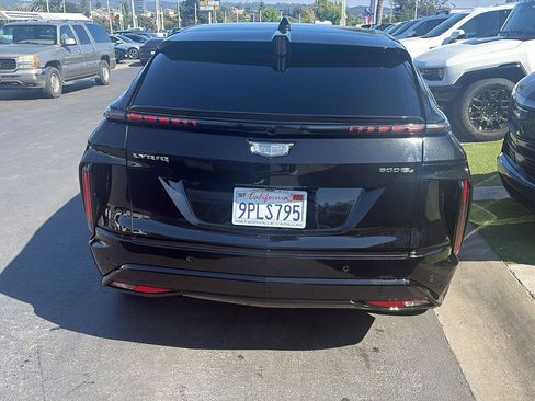 Used 2024 Cadillac Lyriq Sport AWD/4WD image 23