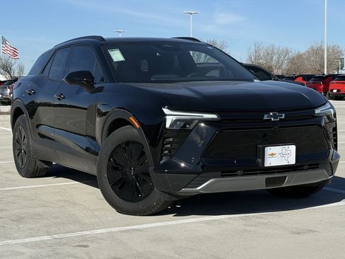 New 2026 Chevrolet Blazer EV LT w/ Super Cruise Package FWD image 2