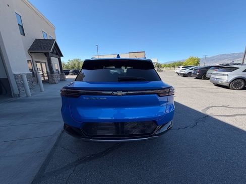 Used 2024 Chevrolet Equinox EV LT AWD/4WD image 6