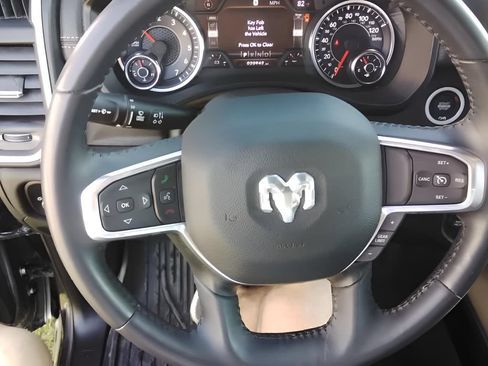 Used 2023 RAM 1500 Laramie AWD/4WD image 20