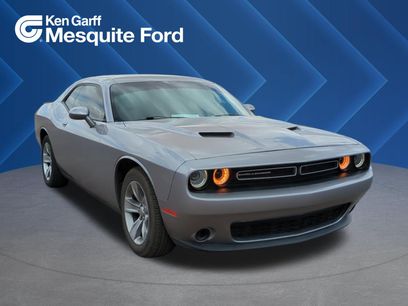 Used 2016 Dodge Challenger SXT