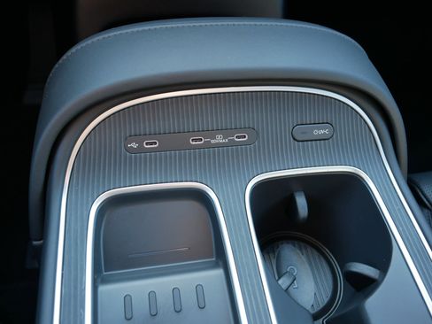 Used 2026 Hyundai Palisade Calligraphy image 33