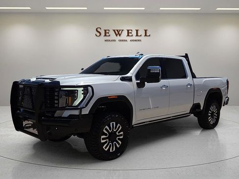 Used 2024 GMC Sierra 2500 Denali Ultimate w/ Max Trailering Package AWD/4WD image 1