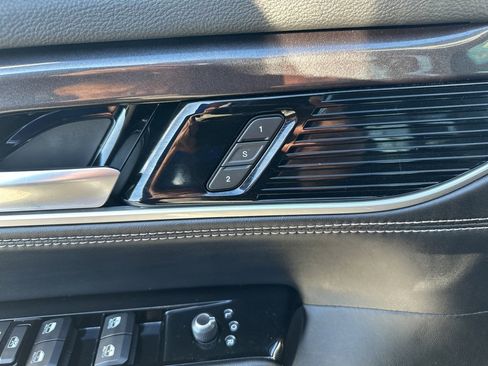 Used 2023 Jeep Wagoneer Base image 21