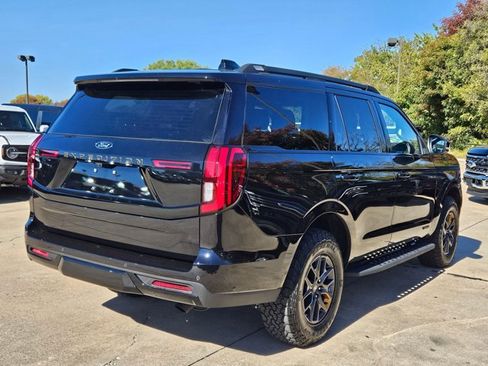 Used 2025 Ford Expedition Tremor image 5