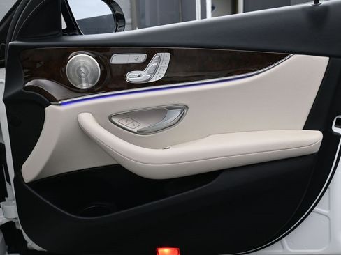 Used 2022 Mercedes-Benz E 350 4MATIC Sedan image 24