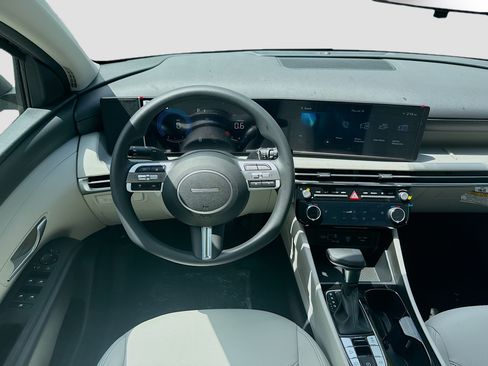 New 2026 Hyundai Tucson SEL Plus FWD image 15