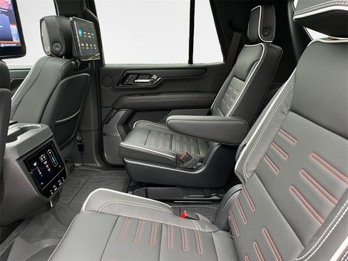 Used 2025 GMC Yukon AT4 Ultimate w/ LPO, Floor Liner Package image 14