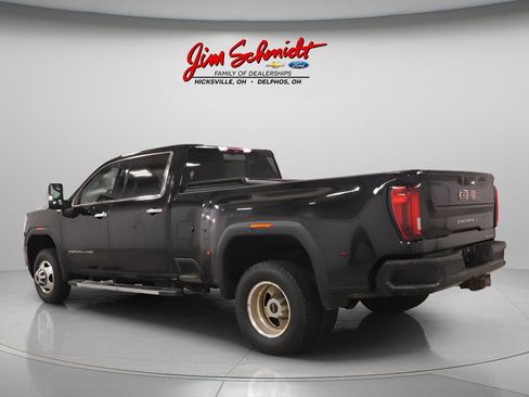 Used 2023 GMC Sierra 3500 Denali w/ Denali Ultimate Package AWD/4WD image 4