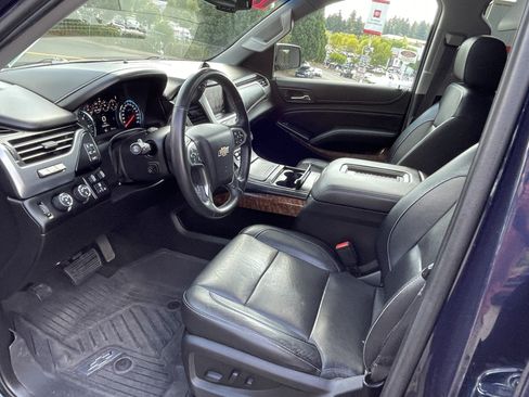 Used 2017 Chevrolet Suburban Premier AWD/4WD image 10
