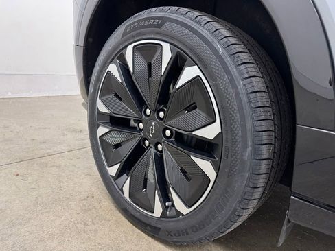 Used 2024 Chevrolet Blazer EV RS image 20