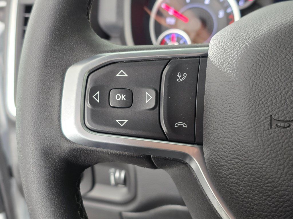 New 2026 RAM 3500 Big Horn AWD/4WD image 24
