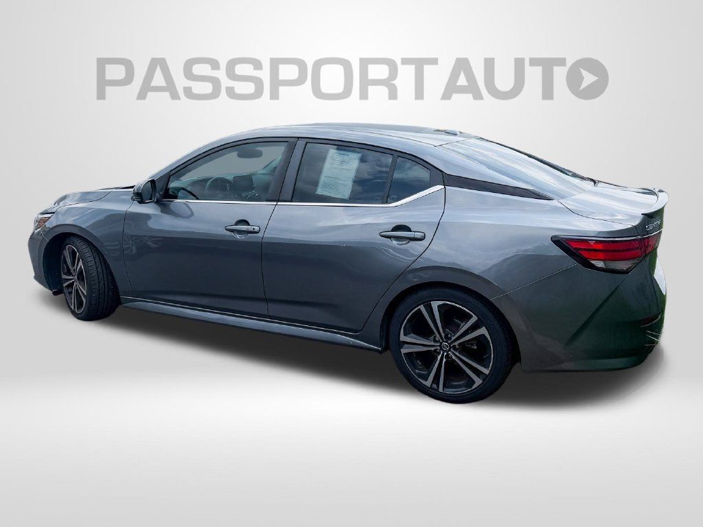 Used 2023 Nissan Sentra SR w/ SR Premium Package FWD image 3