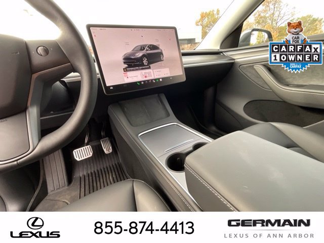 Used 2024 Tesla Model Y Long Range AWD/4WD image 19