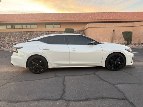 Used 2021 Nissan Maxima SR w/ Sport Mat Group image 2