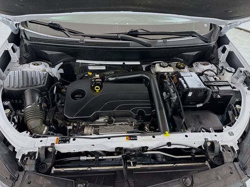 Used 2023 Chevrolet Equinox Premier image 29