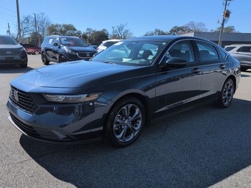 Used 2024 Honda Accord EX image 8