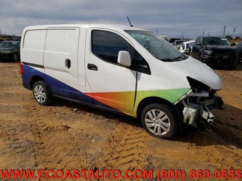 Used 2019 Nissan NV200 SV image 1