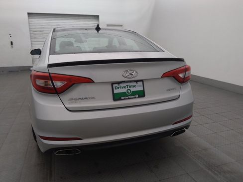 Used 2015 Hyundai Sonata Sport w/ Option Group 03 FWD image 6