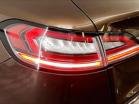 Used 2019 Lincoln Nautilus Reserve image 28