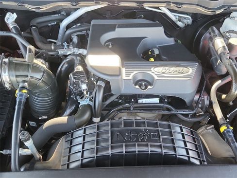 Used 2019 Ford Ranger Lariat w/ Equipment Group 501A Mid image 16