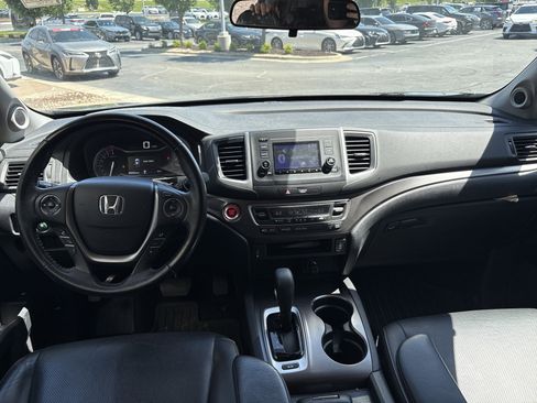 Used 2017 Honda Ridgeline RTL image 28