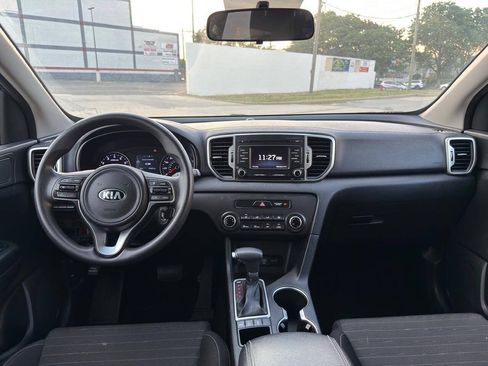 Used 2018 Kia Sportage LX AWD/4WD image 13
